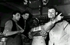 Snímek z natáčení Zabijáků (1956)